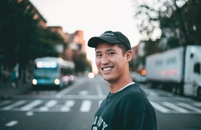 吃瓜网站大全：某综艺嘉宾罢录事件内幕，制作方连夜剪辑补拍